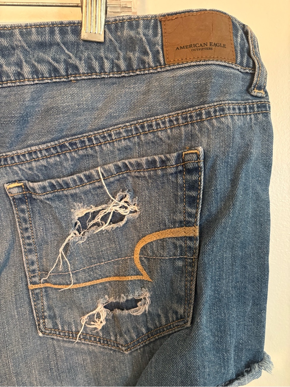 AE denim shorts - Picture 7 of 9